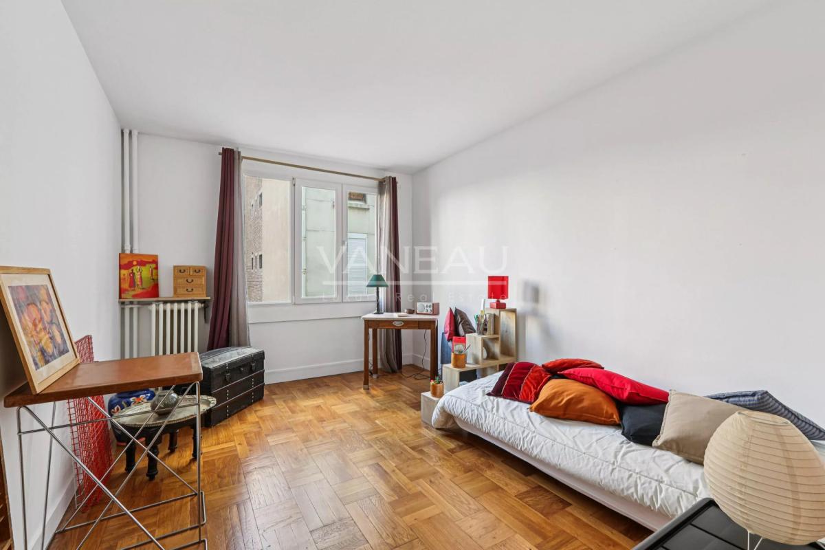 Paris 15e-Dupleix - Émile Zola - 2 pièces