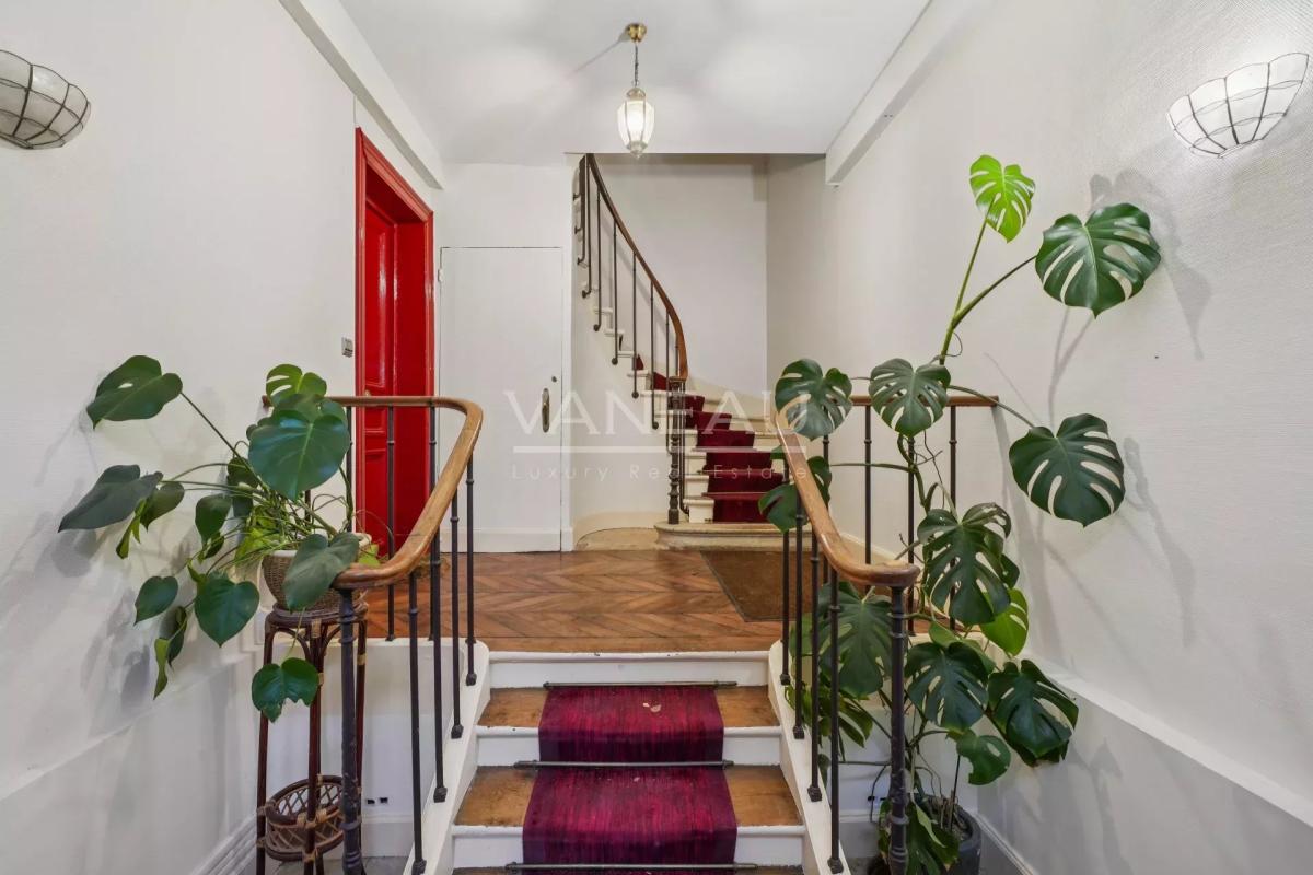 Paris XVIe - Passy -  3 pièces en parfait état