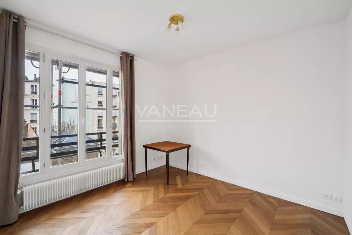 Paris XVIe - Passy -  3 pièces en parfait état