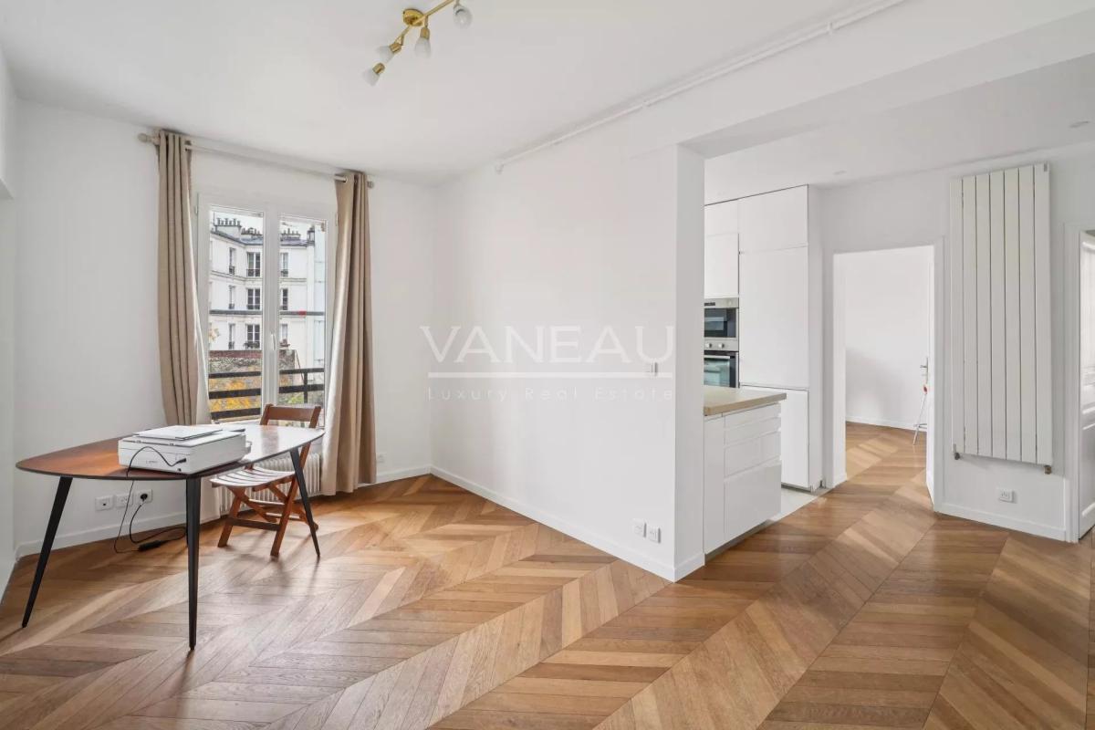 Paris XVIe - Passy -  3 pièces en parfait état