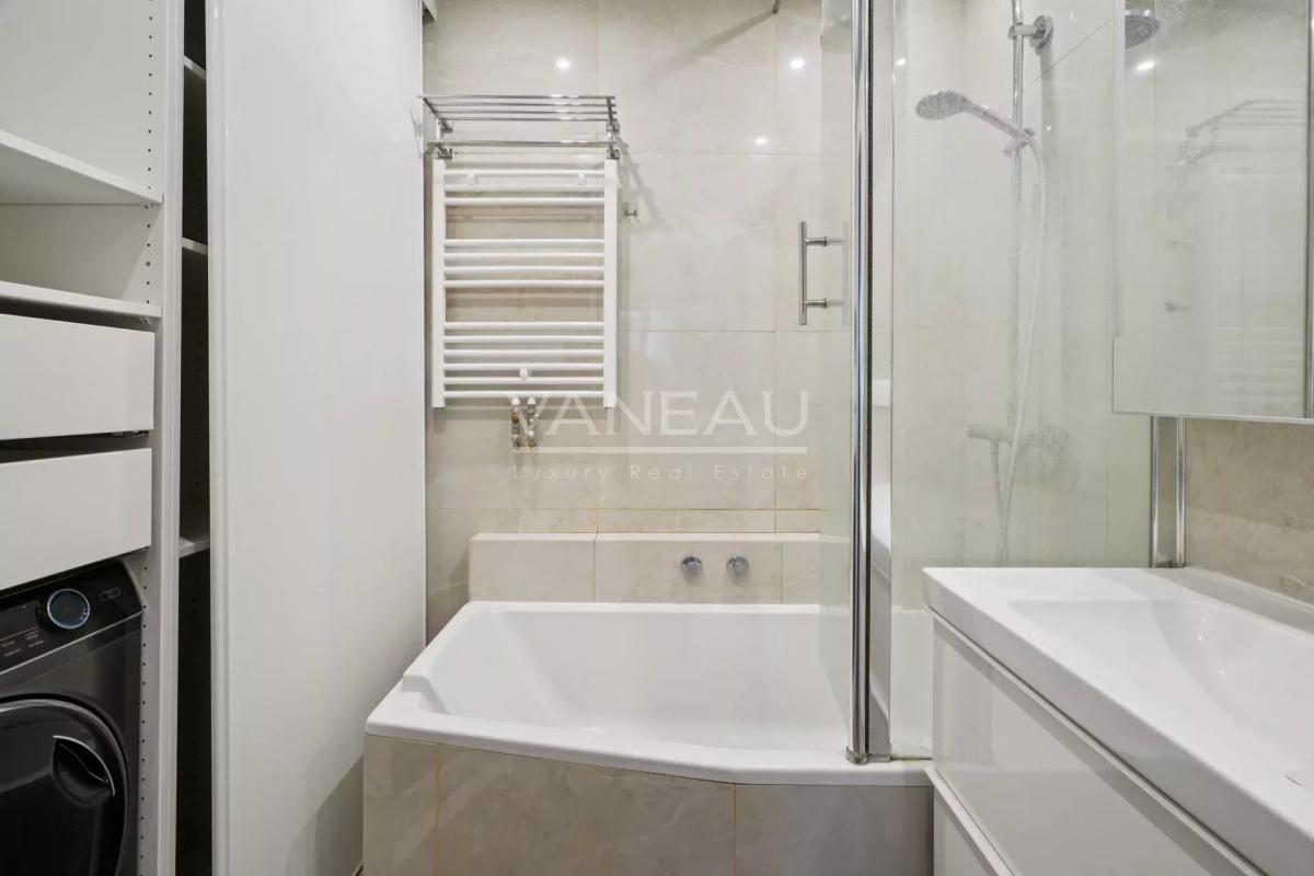 Paris XVIe - Passy -  3 pièces en parfait état