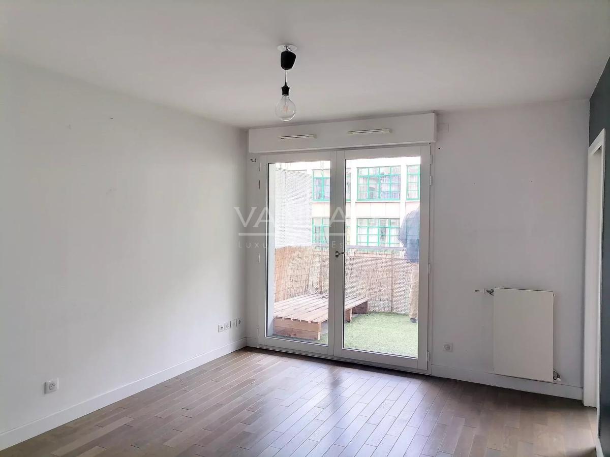 Appartement deux pièces entièrement rénové