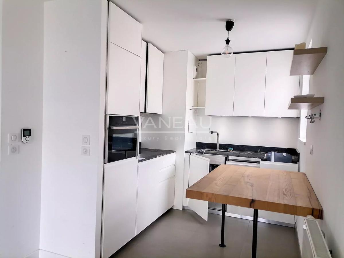 Appartement deux pièces entièrement rénové