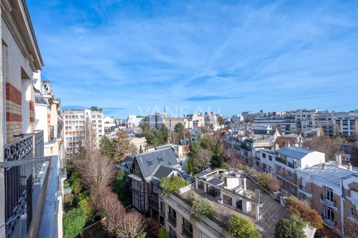Paris XVIe - Auteuil - Michel Ange - Etage élevé - Calme et vue 