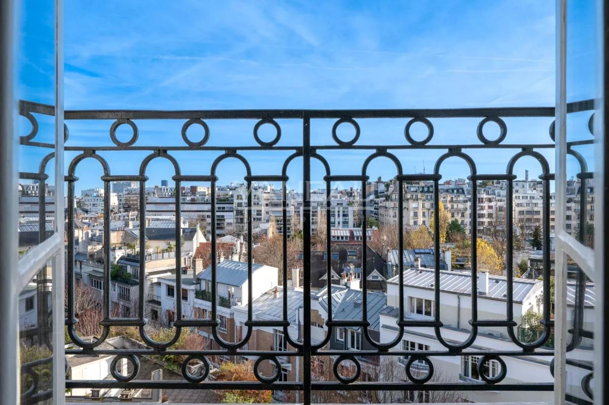 Paris XVIe - Auteuil - Michel Ange - Etage élevé - Calme et vue 