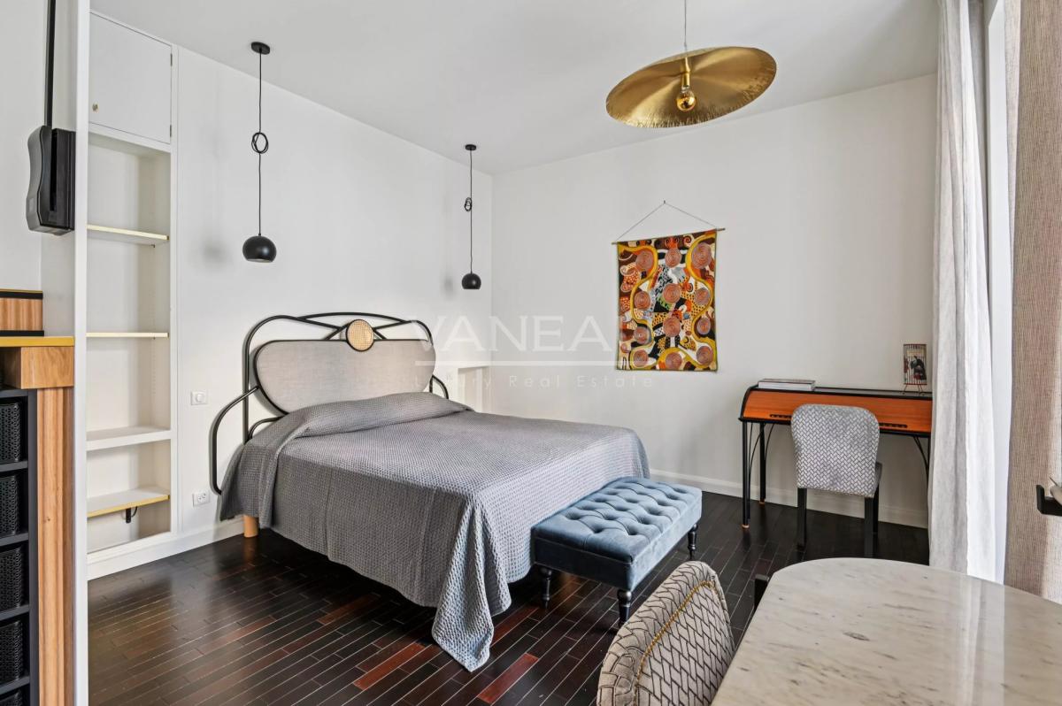 Paris IIème - Place Vendôme - Rare à la vente.