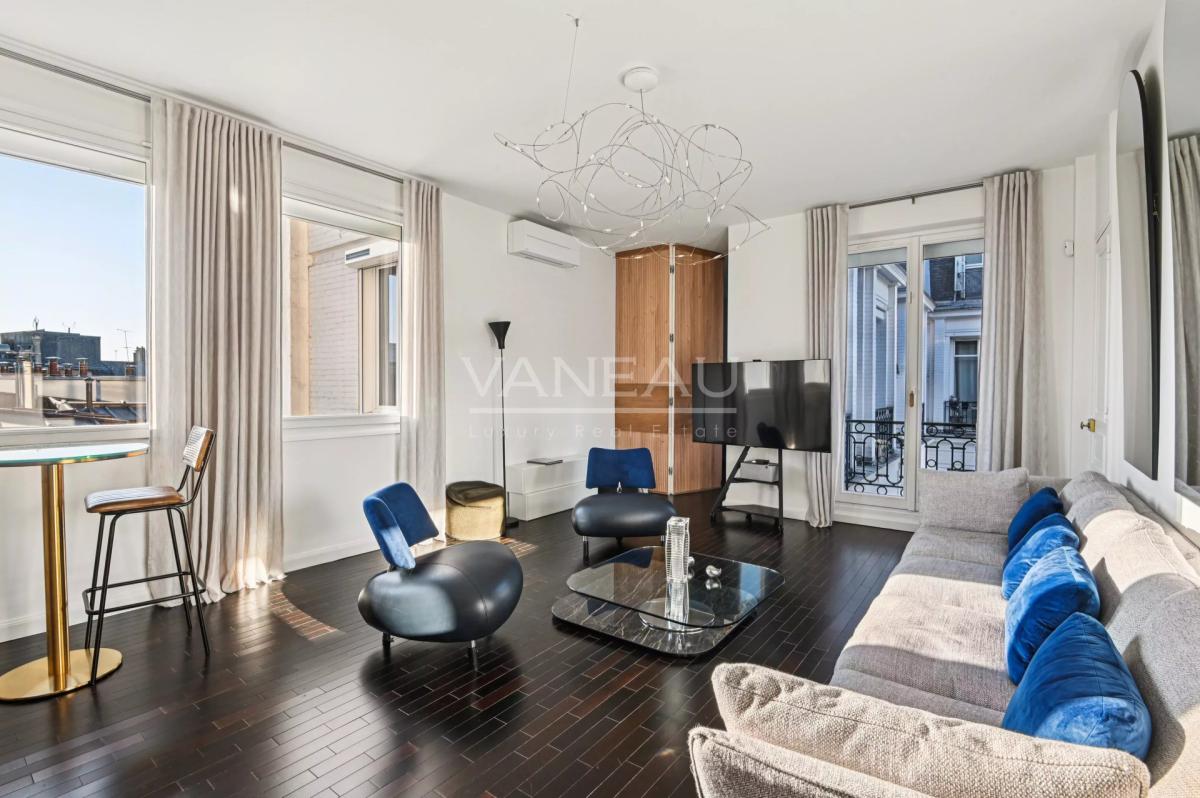 Paris IIème - Place Vendôme - Rare à la vente.