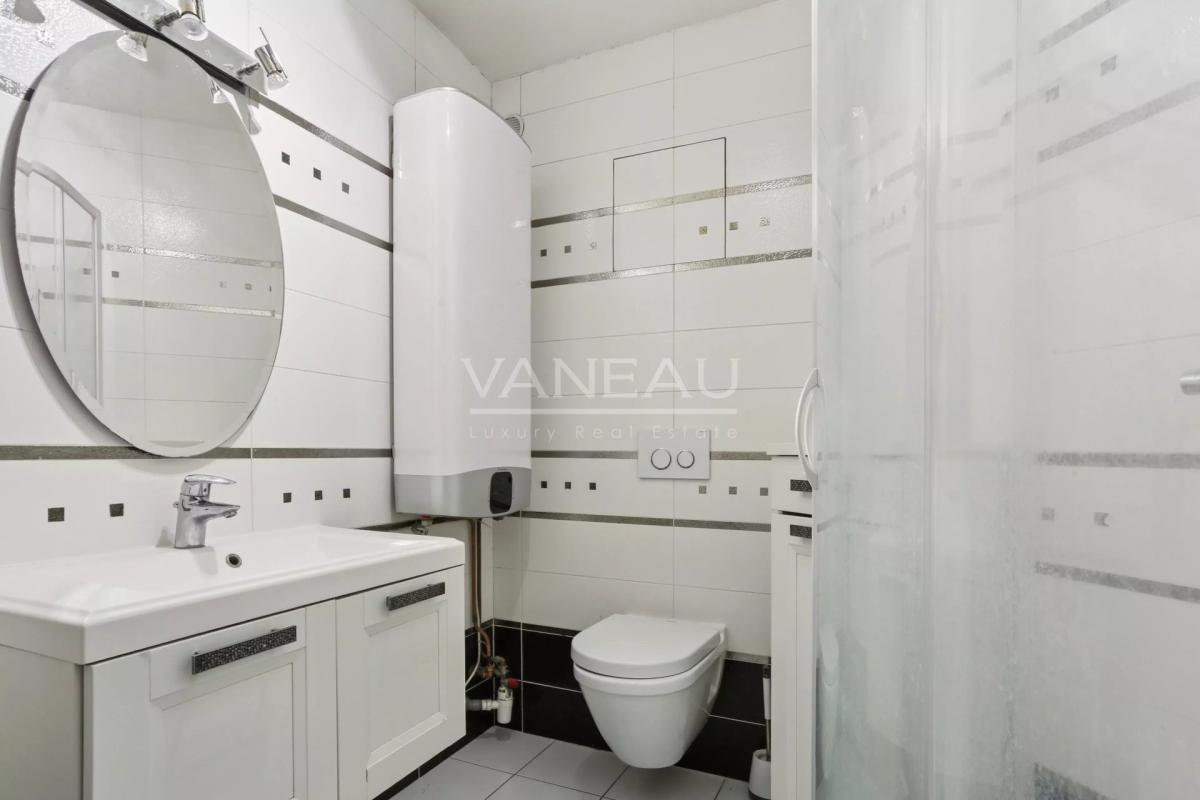 Boulogne - En étage avec ascenseur, balcon, cave et parking