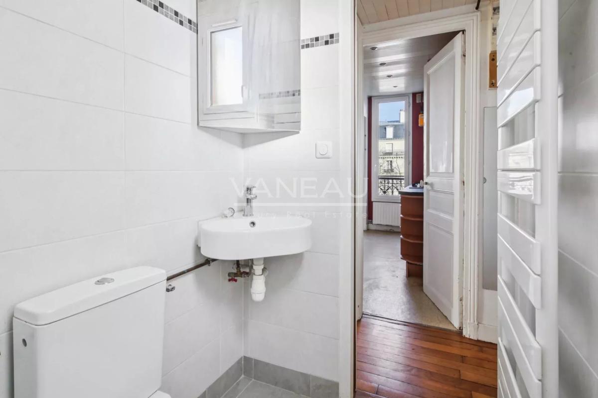 PARIS XVème Nord – Place du commerce 2/3 pièces – Vue dégagée to