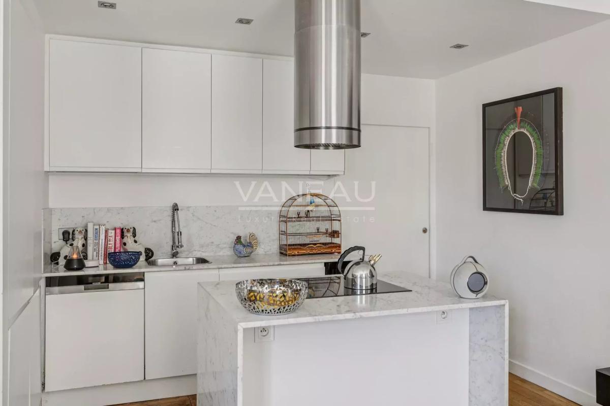 Paris XVI -  Boileau - Claude Lorrain -  Appartement deux chambr