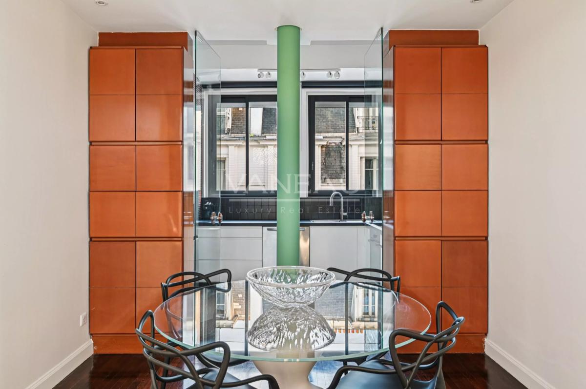 Paris IIème - Place Vendôme - Rare à la vente.