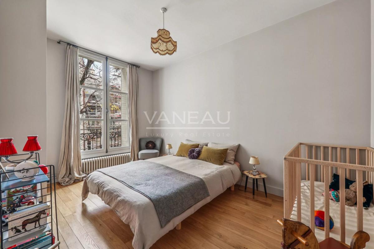 Paris VI - Appartement familial - 3 chambres - Parfait état - No