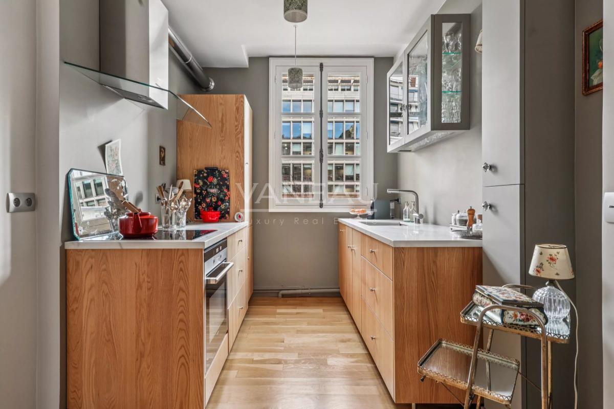 Paris VI - Appartement familial - 3 chambres - Parfait état - No