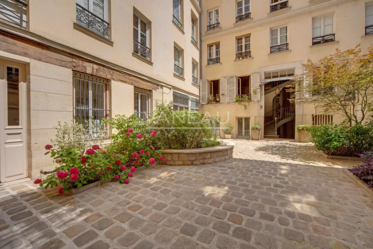 Pied à terre - refait à neuf - Saint Germain des Prés