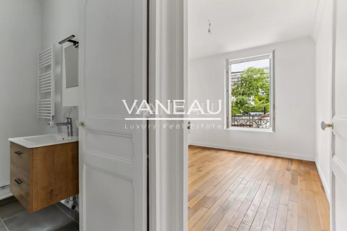 En étage avec ascenseur et sans vis à vis