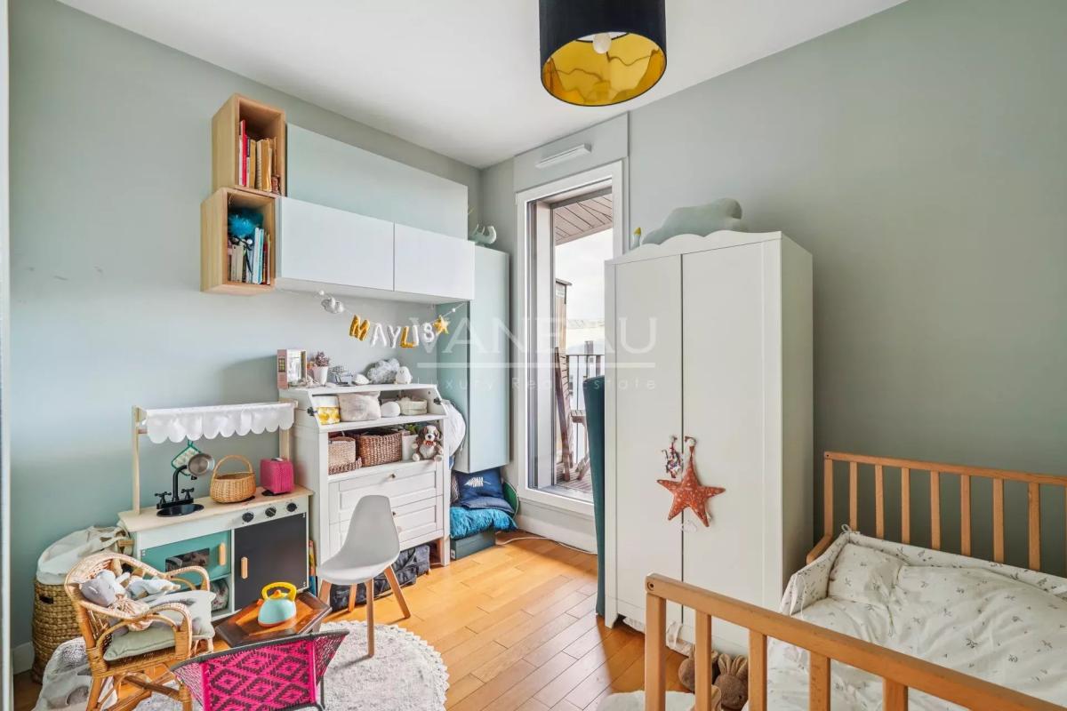 Boulogne - Etage élevé - Balcon terrasse