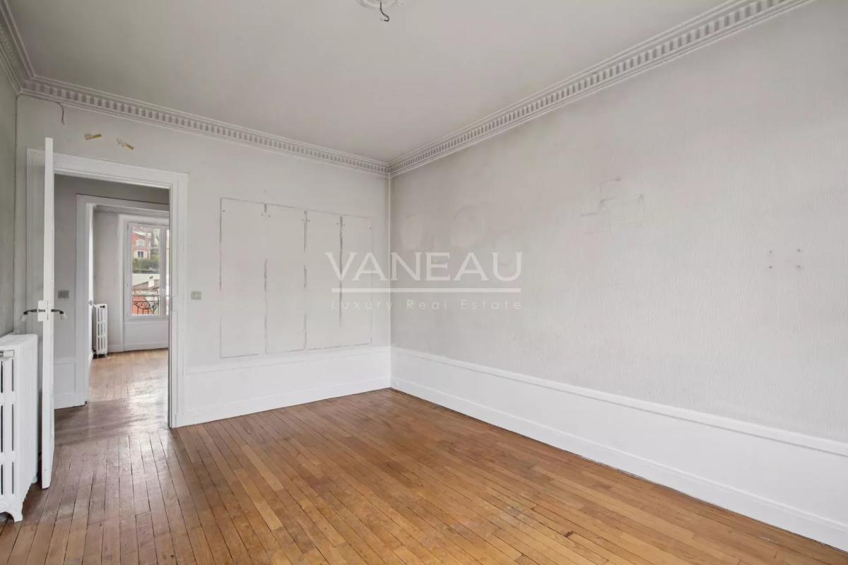 Meudon - En étage avec ascenseur et sans vis à vis