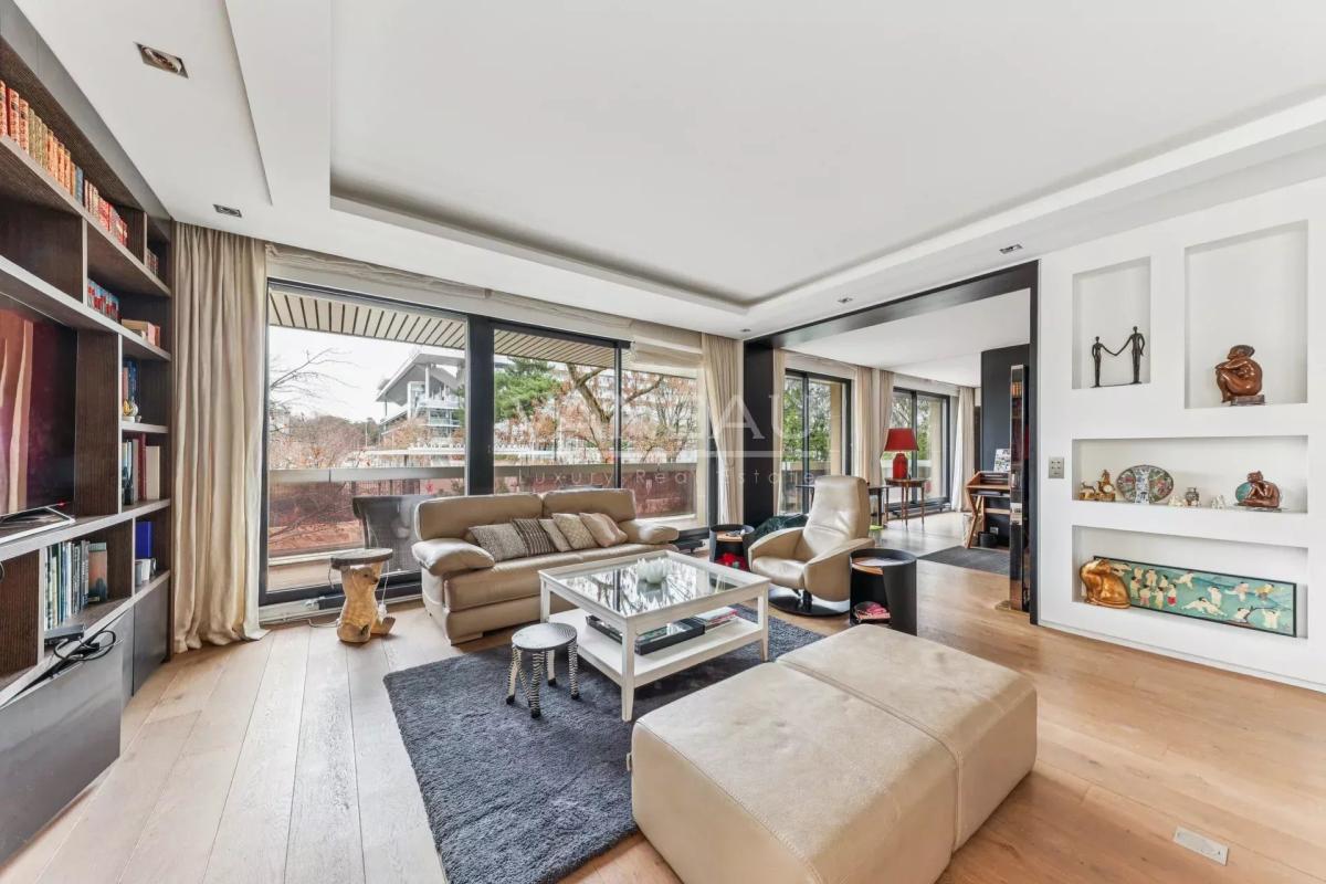 Boulogne - Roland Garros -  Terrasse - Refait par architecte