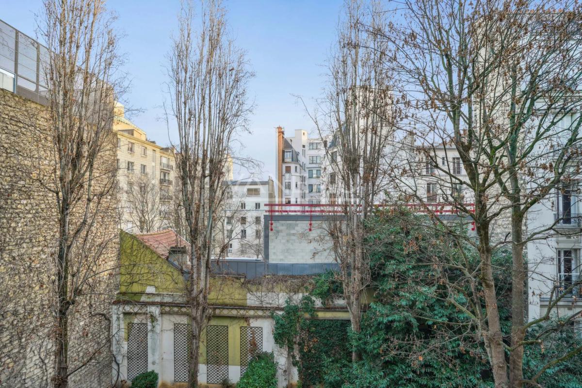 Paris VIe - Proche du jardin du Luxembourg - Rue Joseph Bara