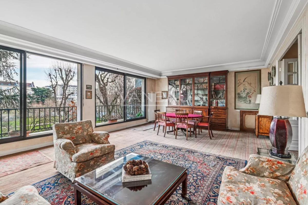 Paris VIIème - VUES JARDINS - 3/4 chambres