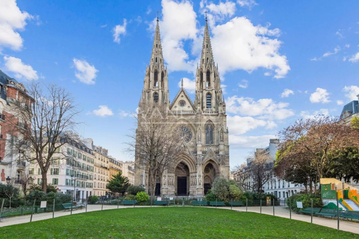 Paris VII - Sainte - Clotilde