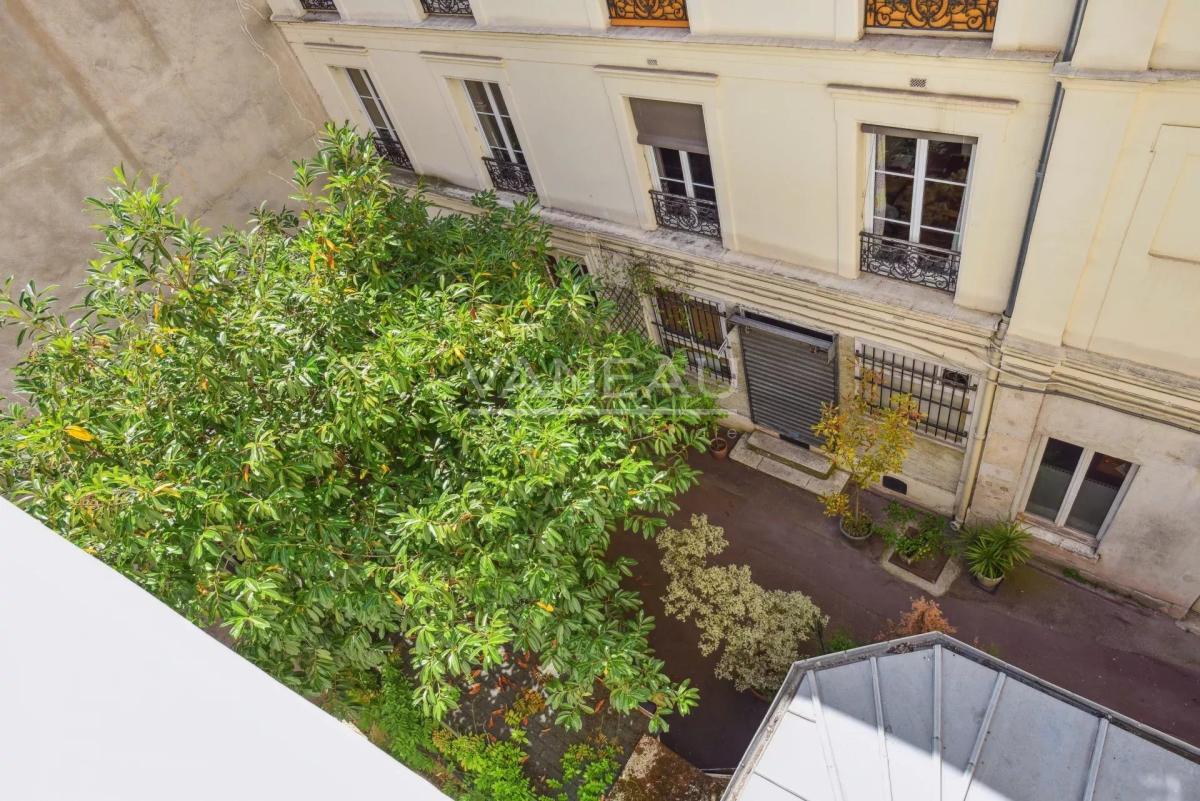 PARIS 7 - Le Bon Marché - dernier étage - une chambre