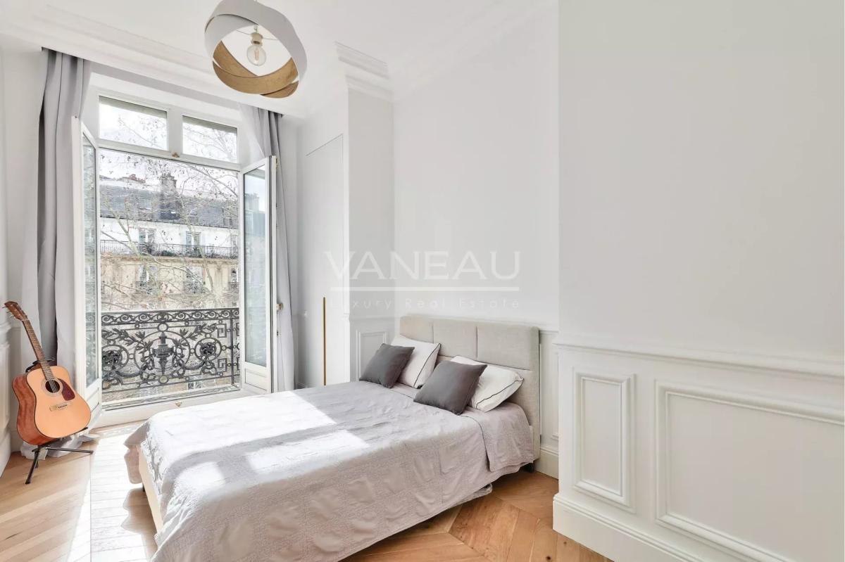 PARIS VIIIe - Faubourg du Roule