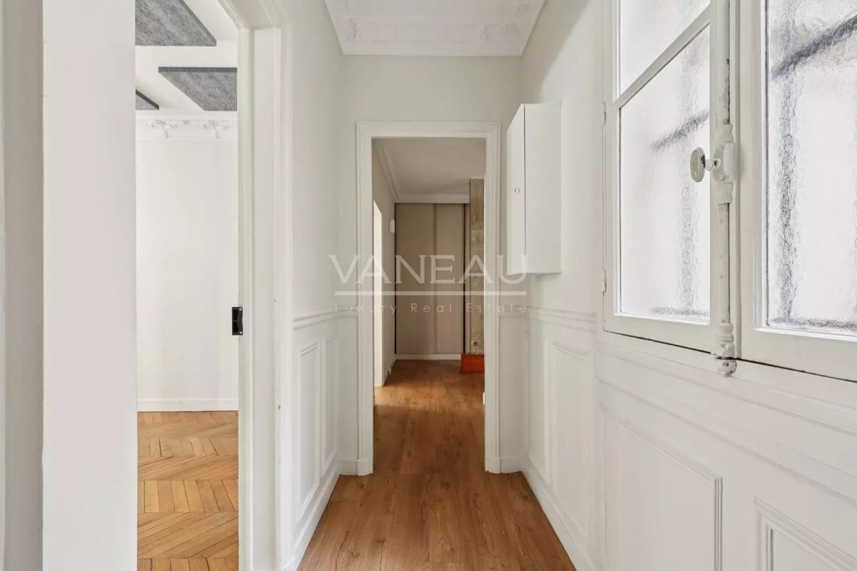 Paris XVe - Necker : Appartement 3 pièces en rez-de chaussée - H