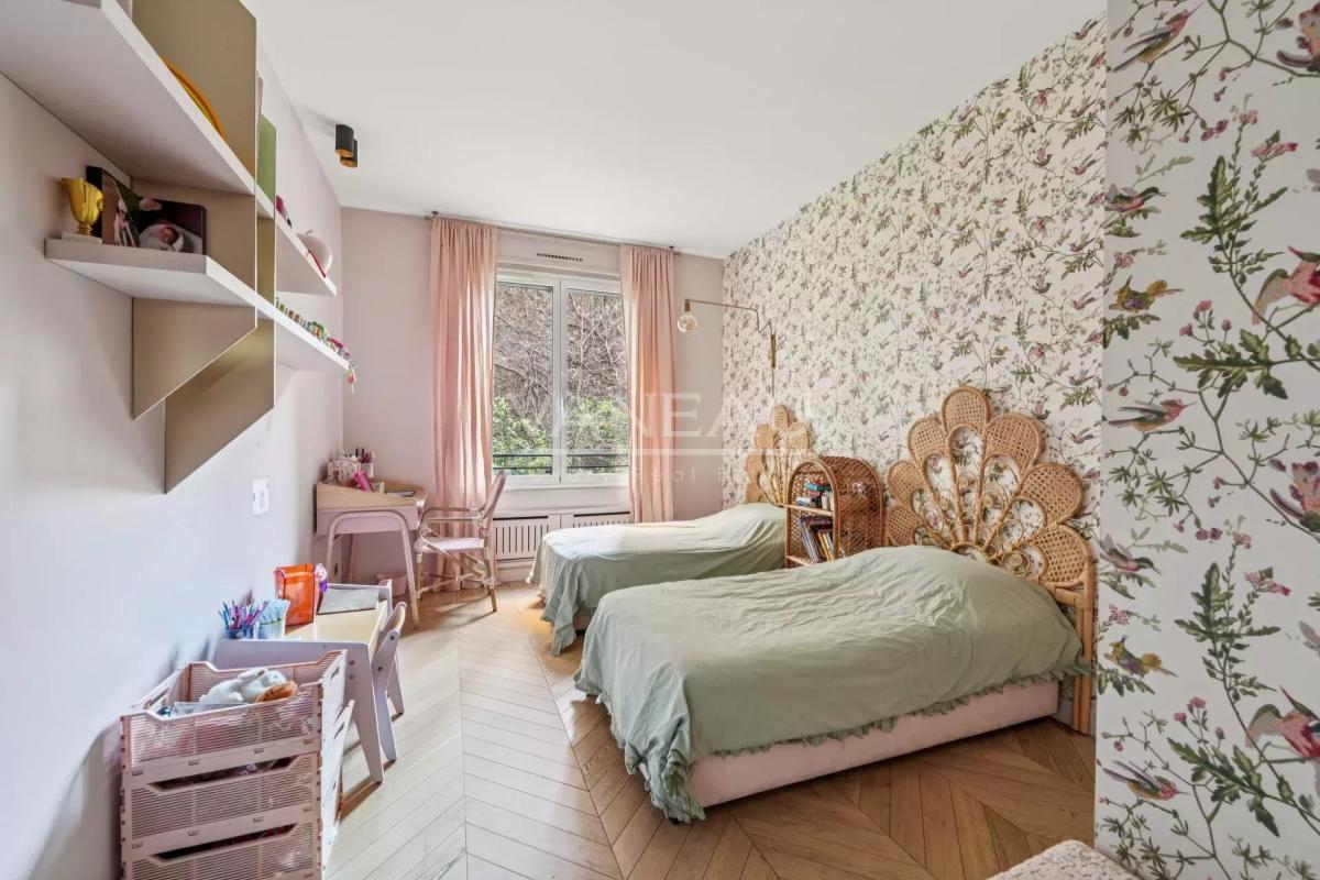 Paris XVIe - Faisanderie - Appartement familial rénové luxe