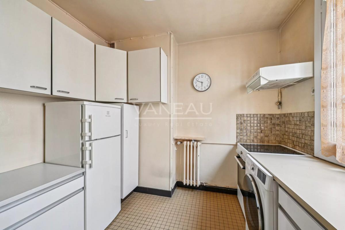 Paris XVe - Appartement quatre pièces avec loggia