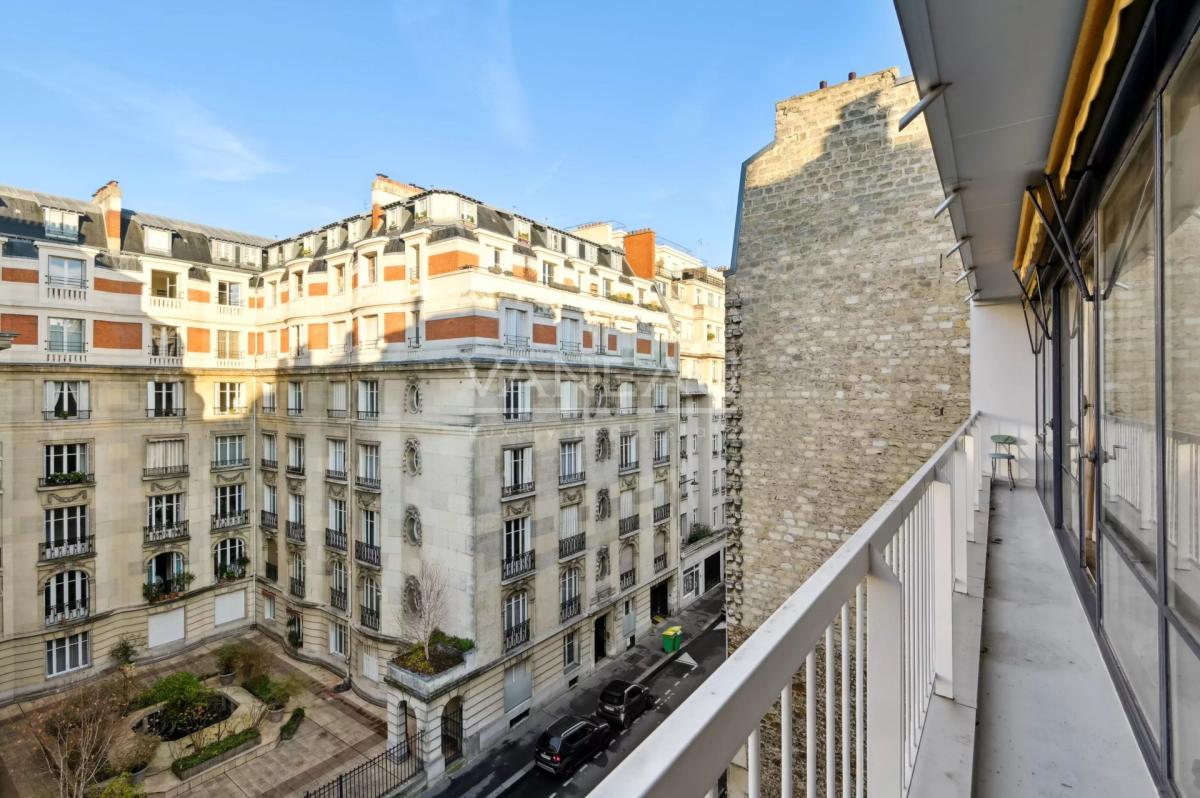 Paris XVI- Auteuil Sud - Appartement familial - étage élevé.