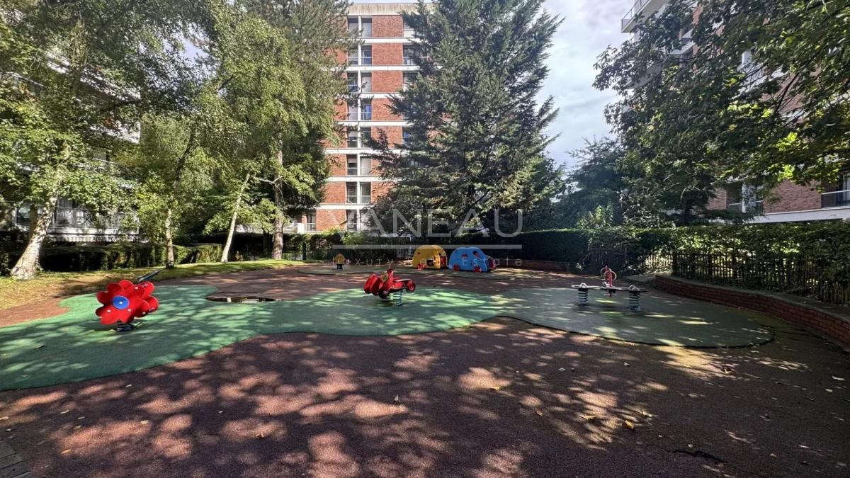 Bel appartement familial en excellent état avec terrasse