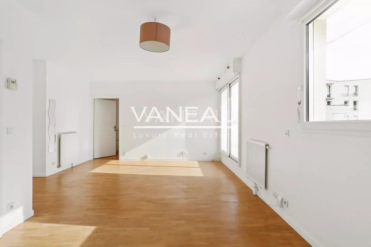 EXCLUSIVITE -  BOULOGNE - EN ETAGE AVEC LARGE BALCON