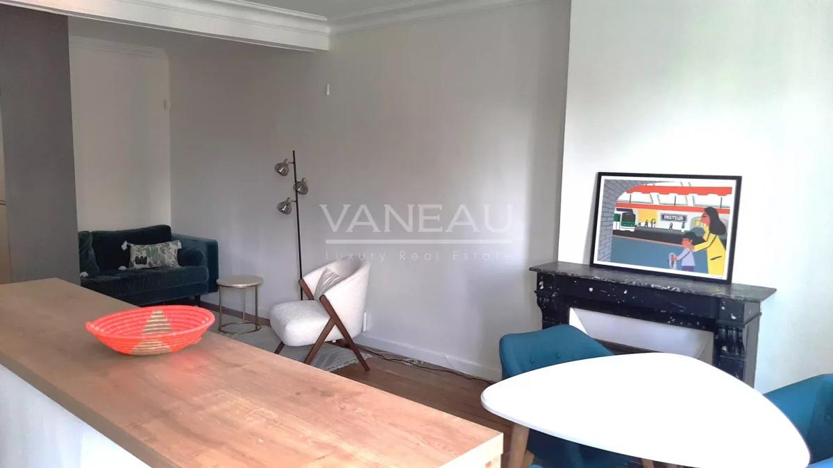 RUE DE VAUGIRARD - MEUBLÉ