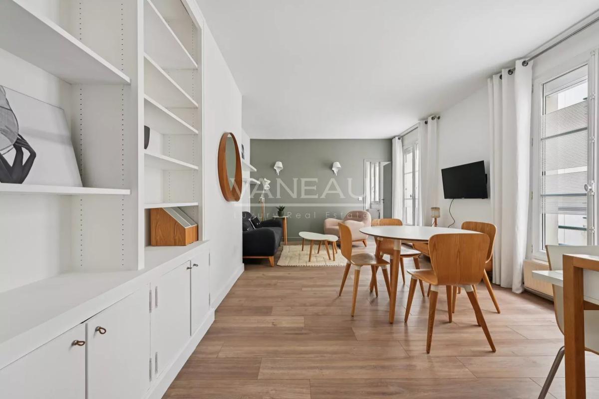 PARIS XVIe - Charmant deux pièces clés en main.