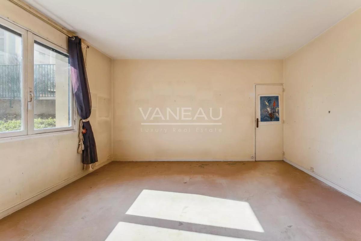 Paris 15e  Lourmel - 4 pièces sur jardin baigné de soleil !