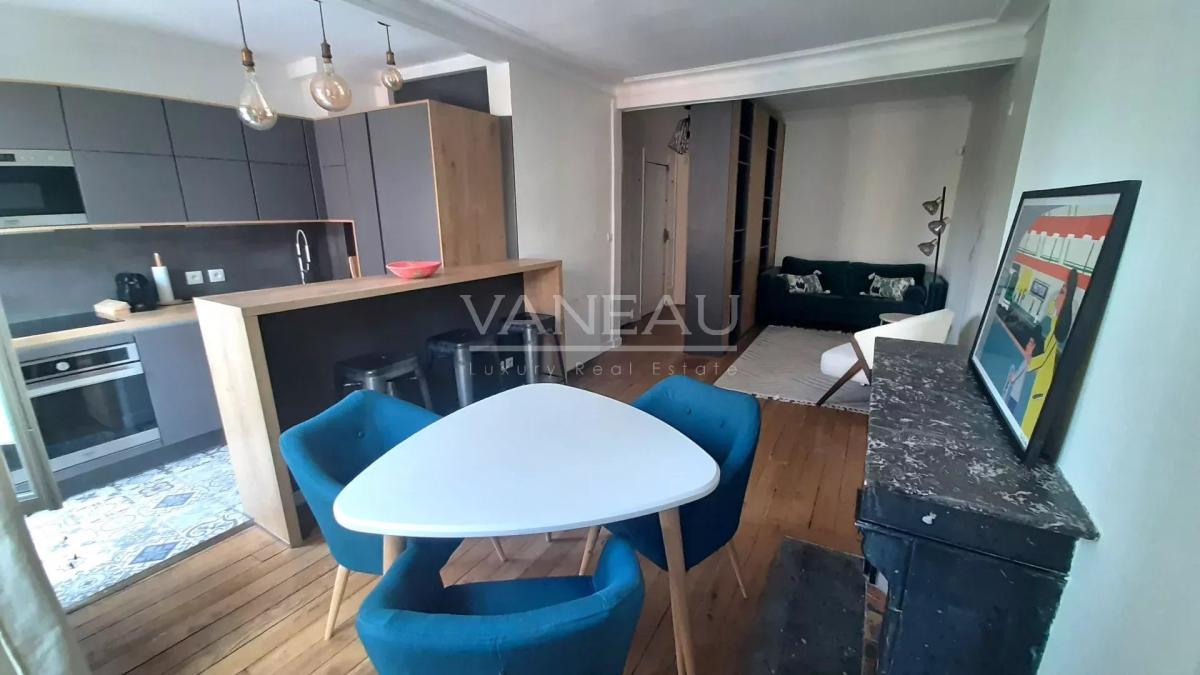 RUE DE VAUGIRARD - MEUBLÉ