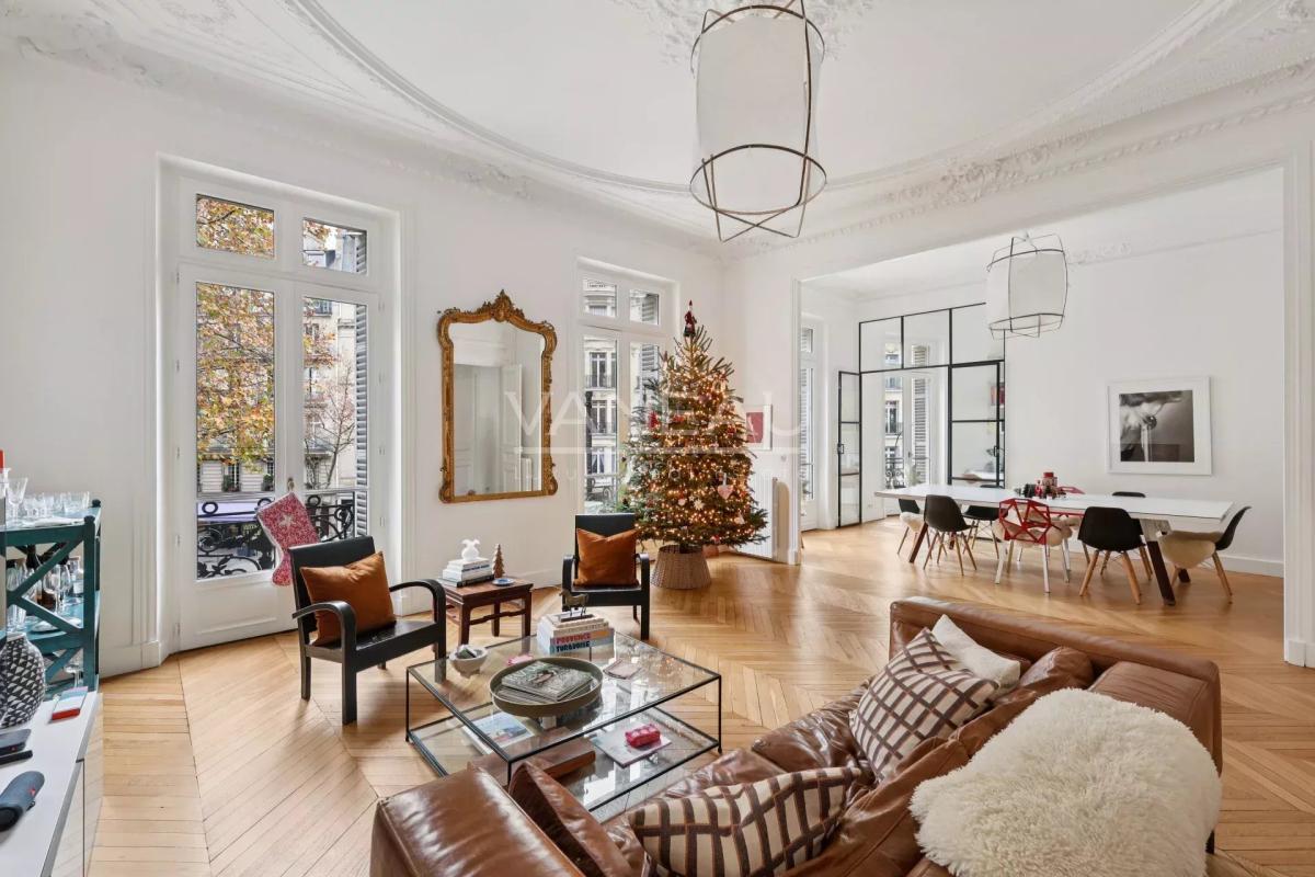 PARIS VIII - SAINT PHILIPPE DU ROULE