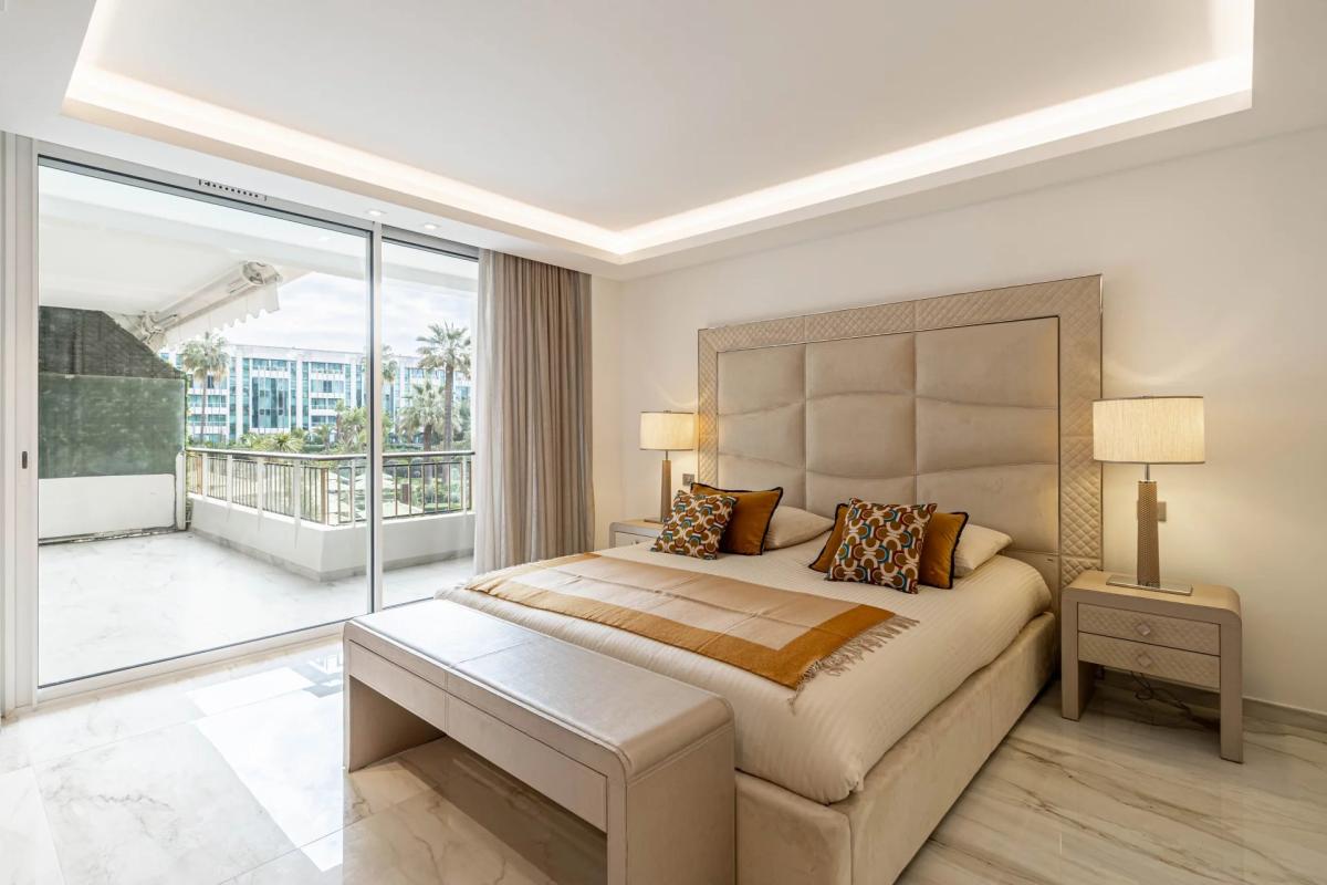 Cannes Croisette Appartement 3 pièces vue mer à vendre