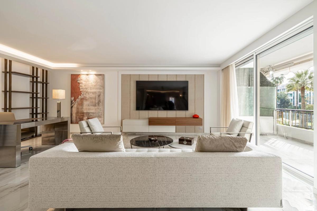 Cannes Croisette Appartement 3 pièces vue mer à vendre