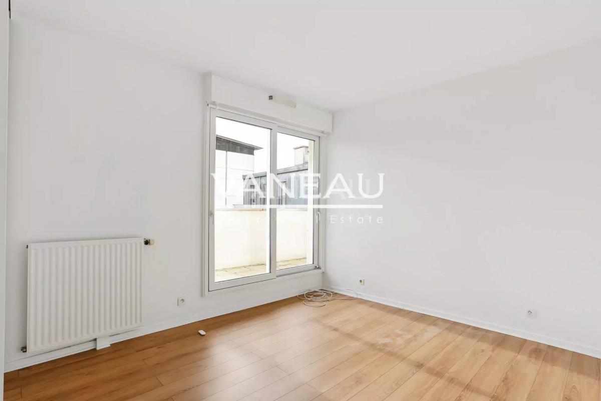 EXCLUSIVITE -  BOULOGNE - EN ETAGE AVEC LARGE BALCON