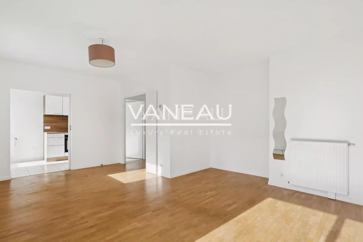 EXCLUSIVITE -  BOULOGNE - EN ETAGE AVEC LARGE BALCON