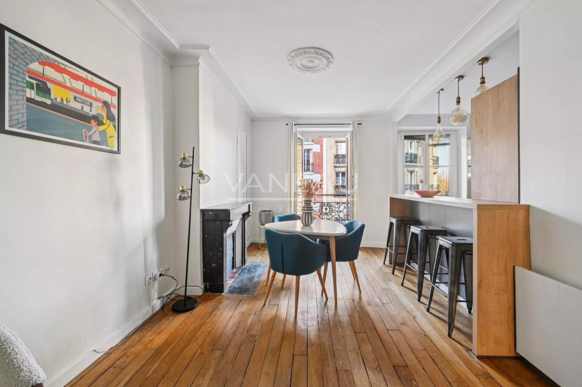 RUE DE VAUGIRARD - MEUBLÉ