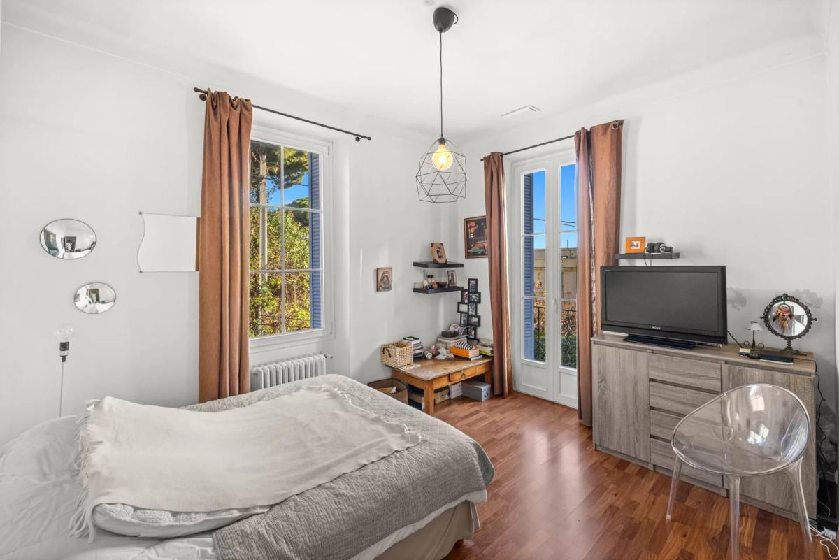 Cannes Petit Juas : Villa proche du centre-ville à pied à vendre