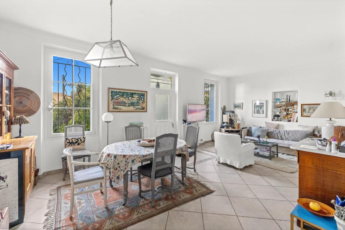Cannes Petit Juas : Villa proche du centre-ville à pied à vendre