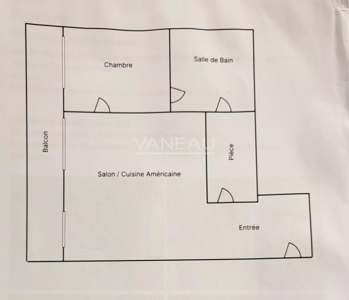 PARIS VIIe - Rue Clerc - Etage élevé avec balcon terrasse.