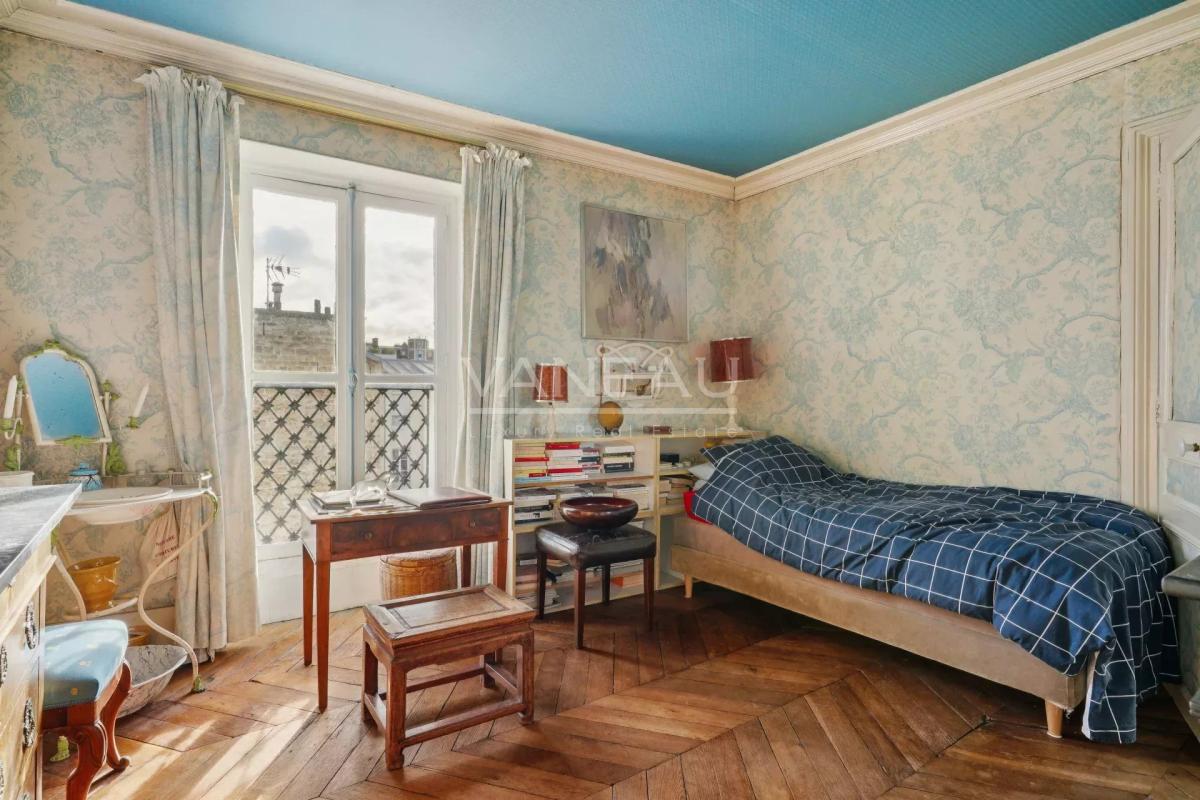 Neuilly - Sablons - Charme de l'ancien - Etage élevé