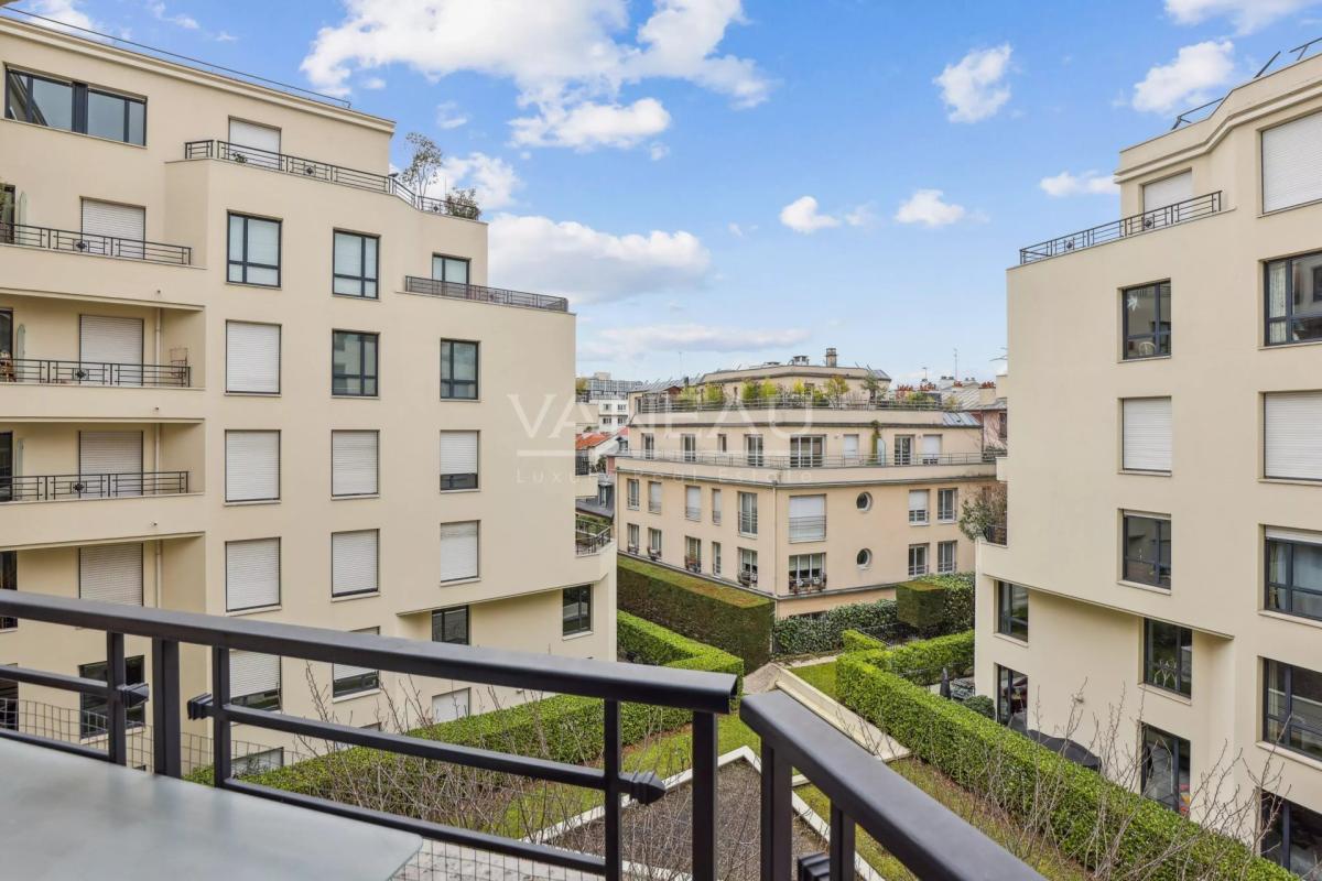 Boulogne - En étage, calme et balcon. DPE C