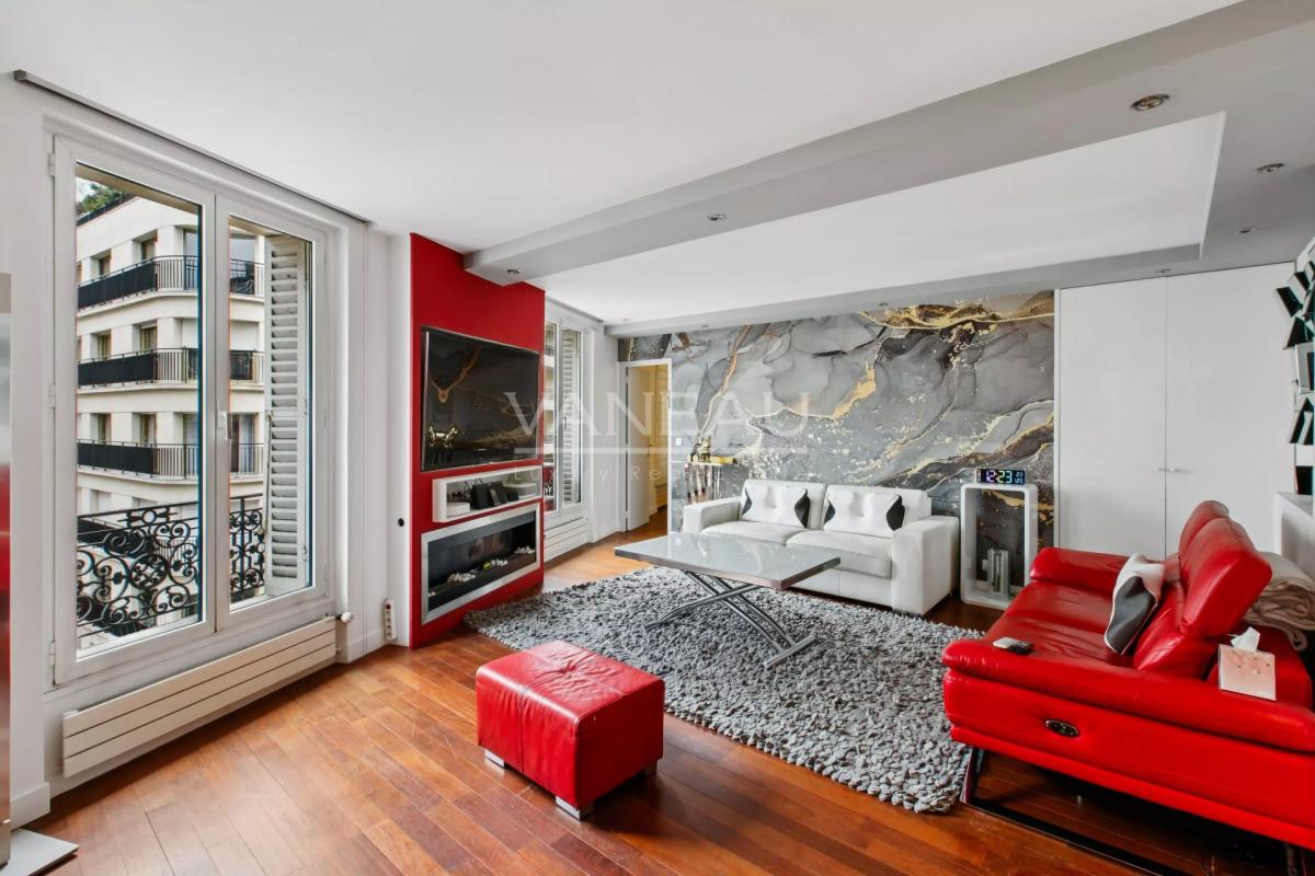 Paris XVIe - Trocadéro - Etage élevé