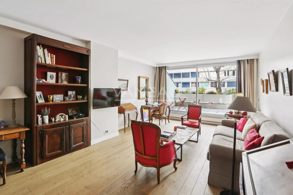 Paris XIVe - Proche du Jardin du Luxembourg - Appartement familial de 3 chambres avec extérieur